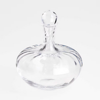 Lucia Decanter
