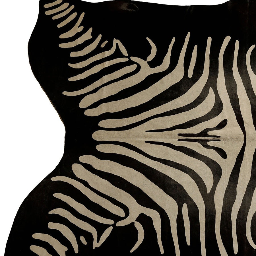 6' X 7' Togo Cowhide Rug - Zebra Off-White on Black