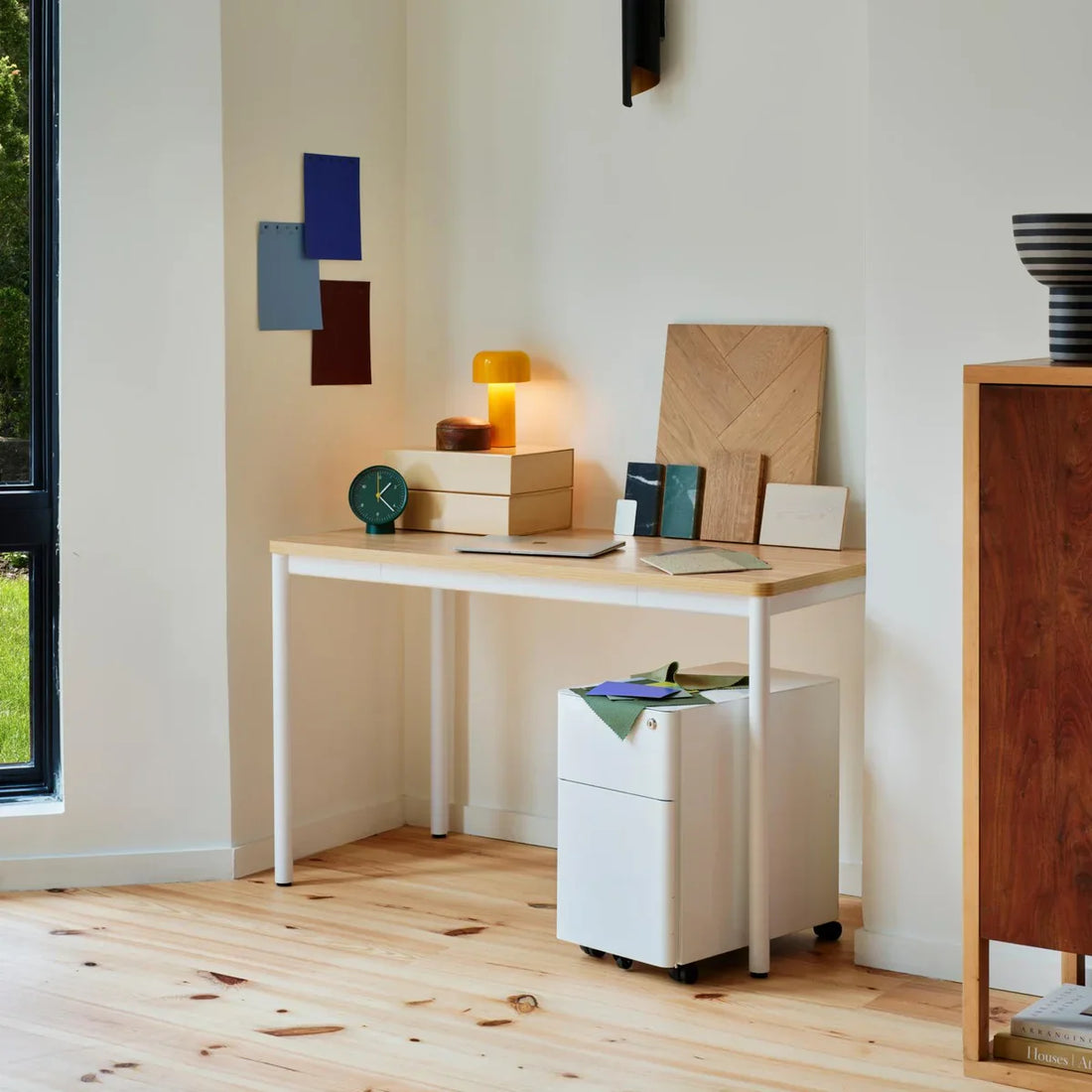 Branch Daily Desk